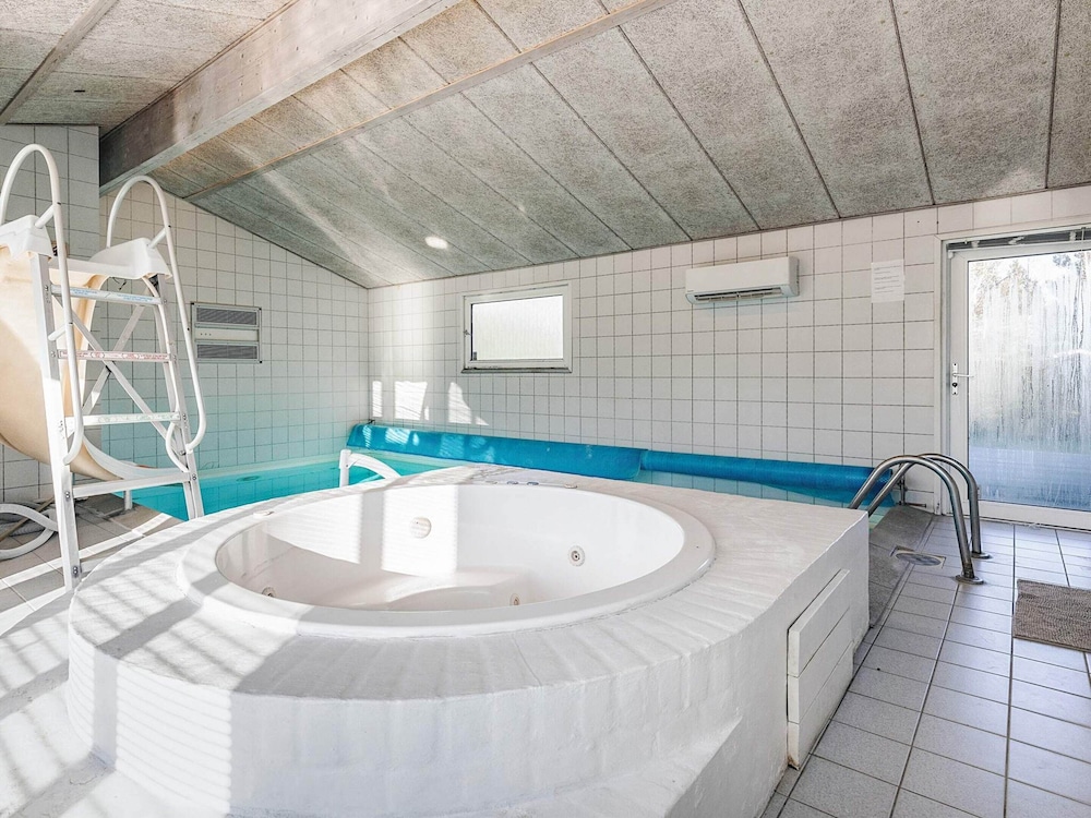4 Star Holiday Home in Vaeggerlose
