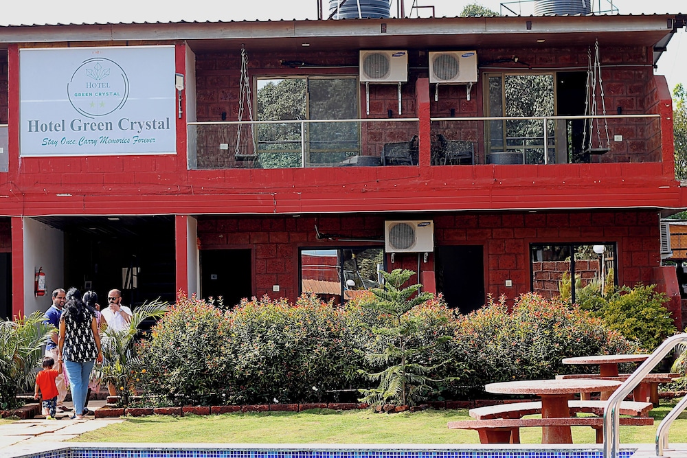Hotel Green Crystal