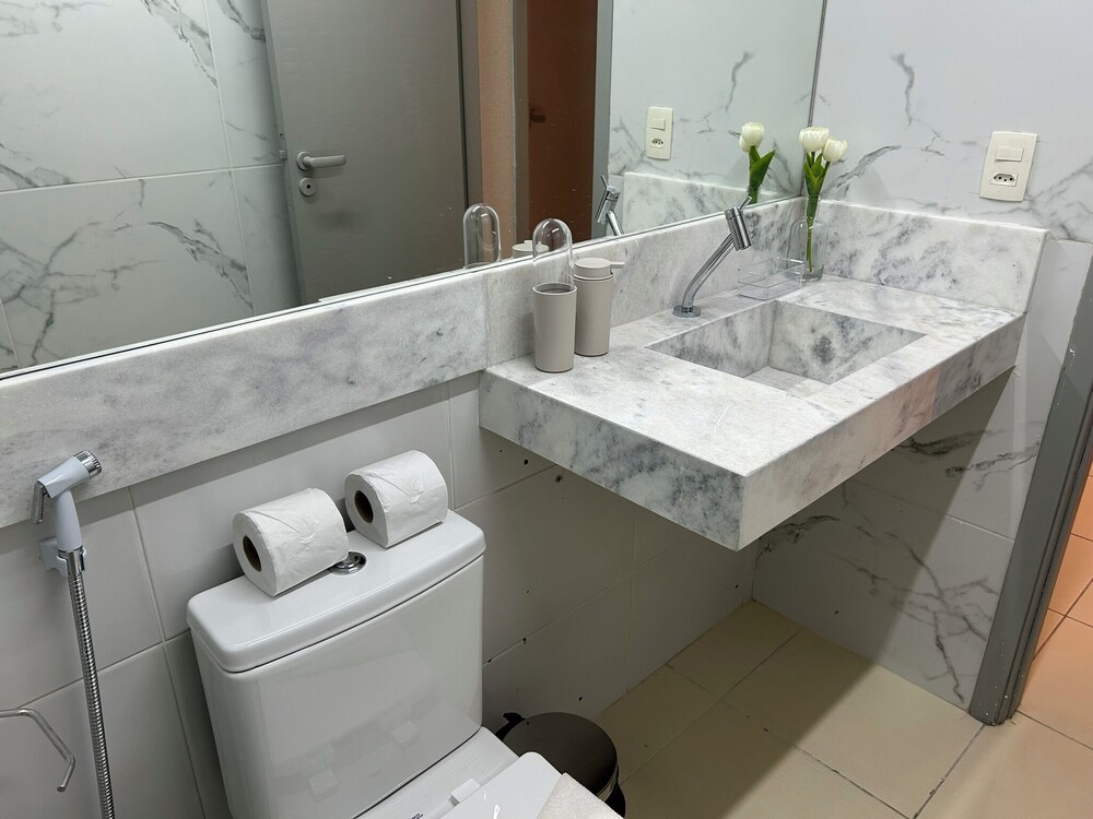 Bela Hospedagem-Flat Tagus a 300m do mar