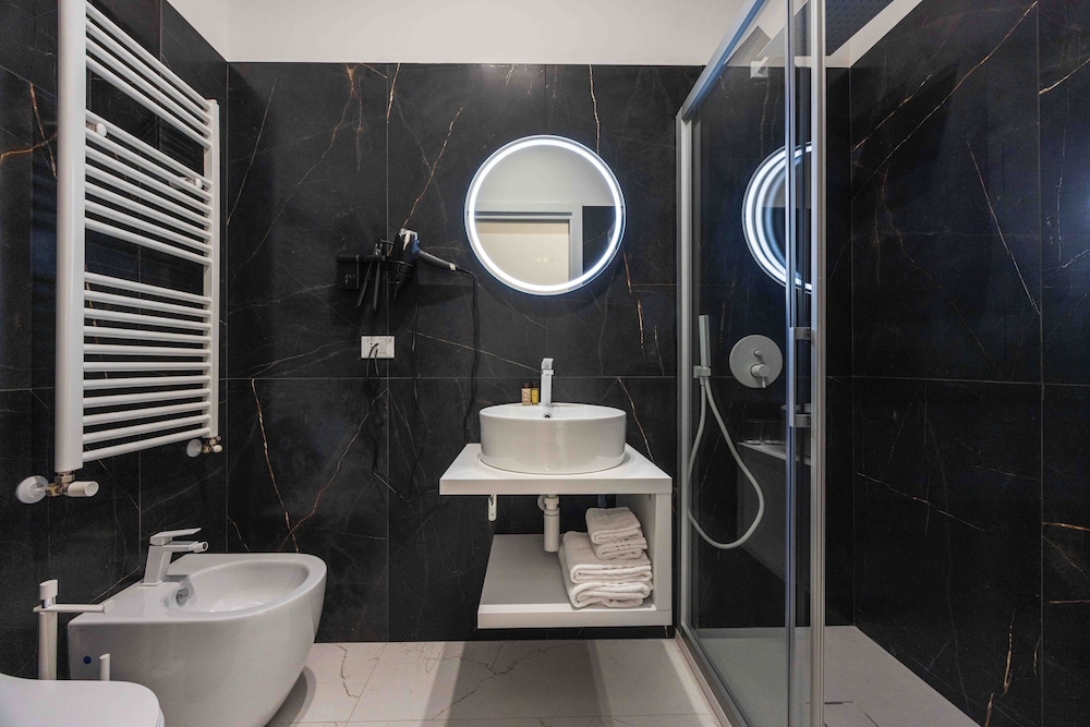 Excelsior Station Suite