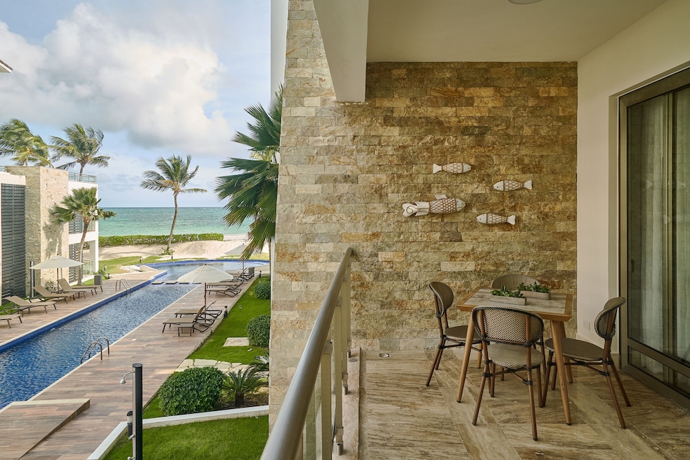Costa Atlantica Beach Condos