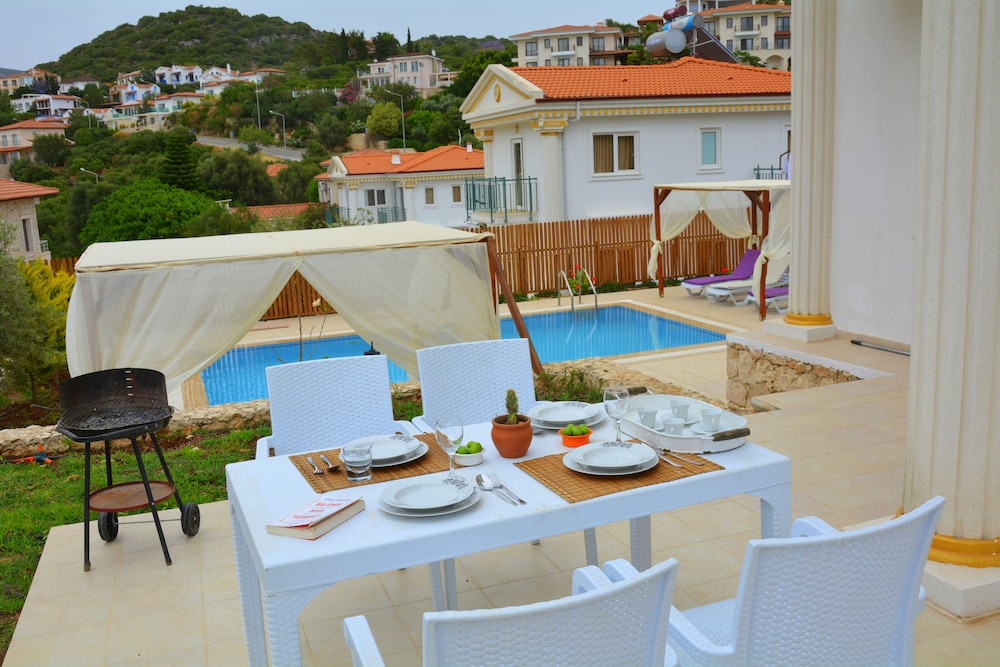Soral Villa