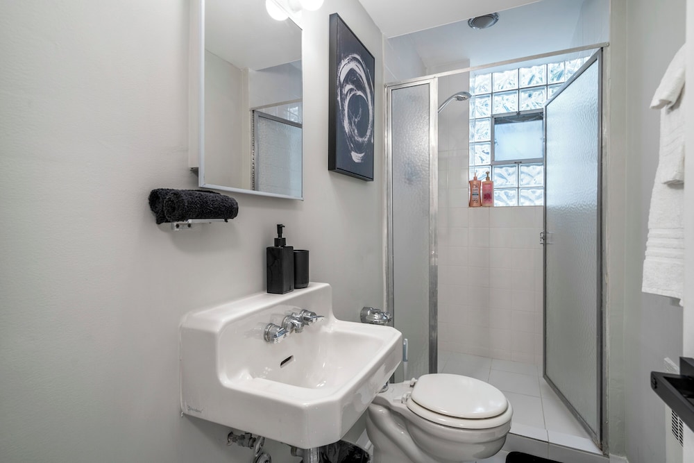 Spacious 4BR - Chase 1E