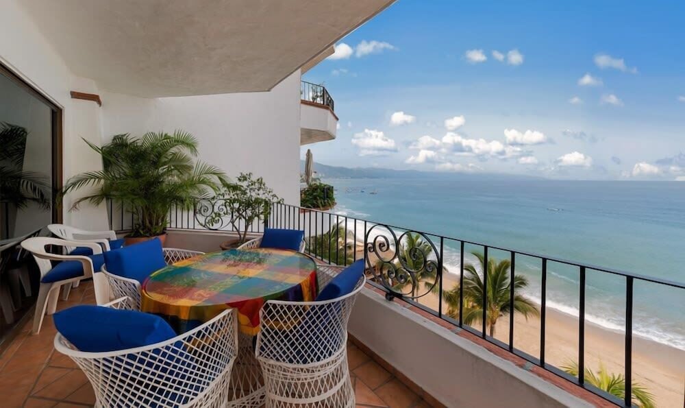 Ocean View 2Br Condo-balcony-beach-pool 710