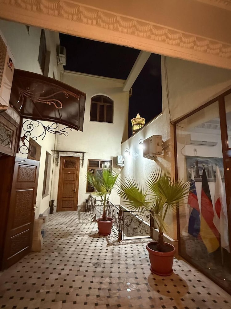 Hotel Poyi Kalon Terrace