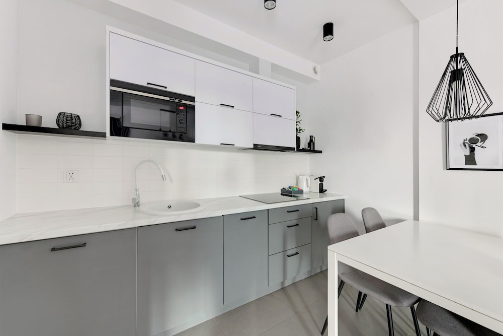 Aura - Riverside & Parking by Downtown Apartments