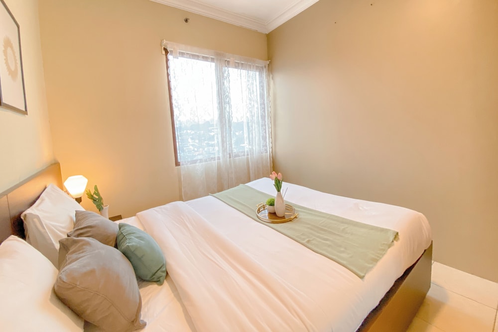 Gorgeous 2Br At Grand Setiabudi Apartment