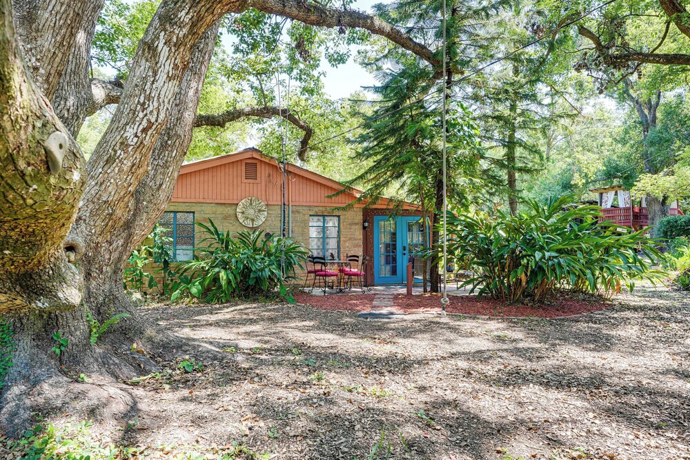 Near Tampa Attractions: Boho Bungalow on 20 Acres!