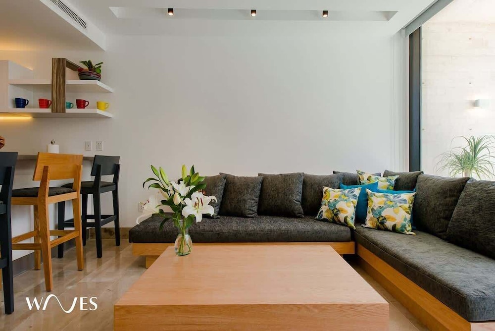 2 Br. Steps Away From the Beach Heated Pool