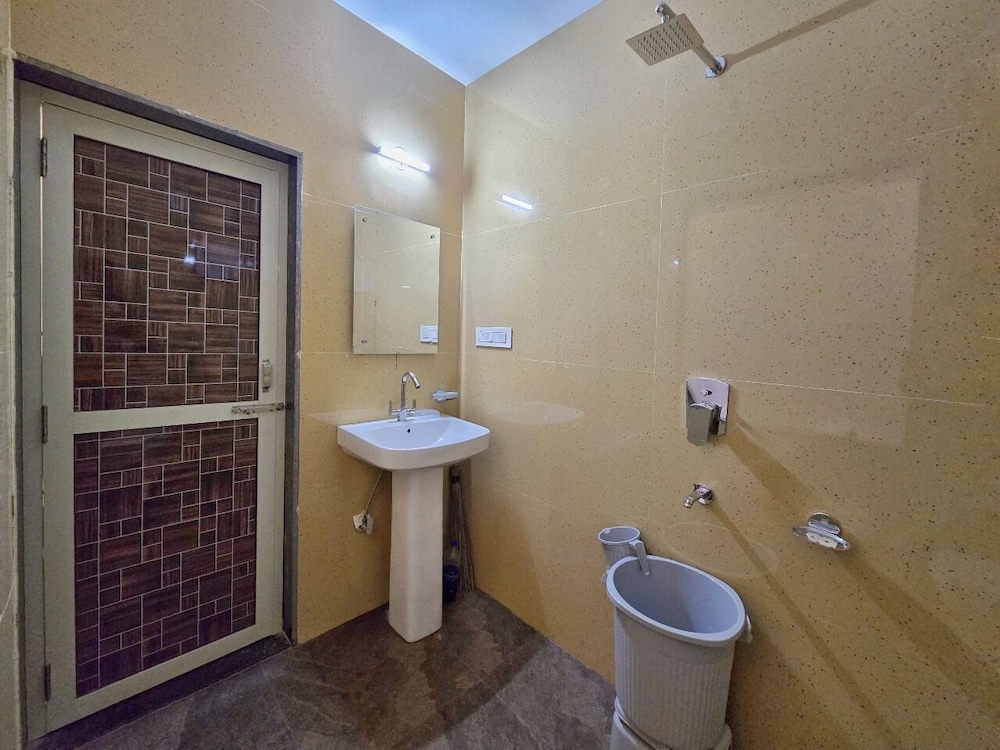 Aghor Guest House
