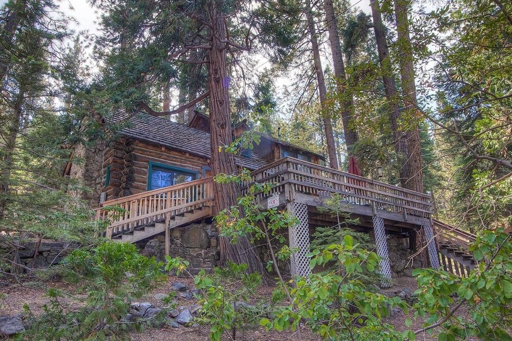Zephyr Cabin 3 Bedroom Home by RedAwning - Property Image 5