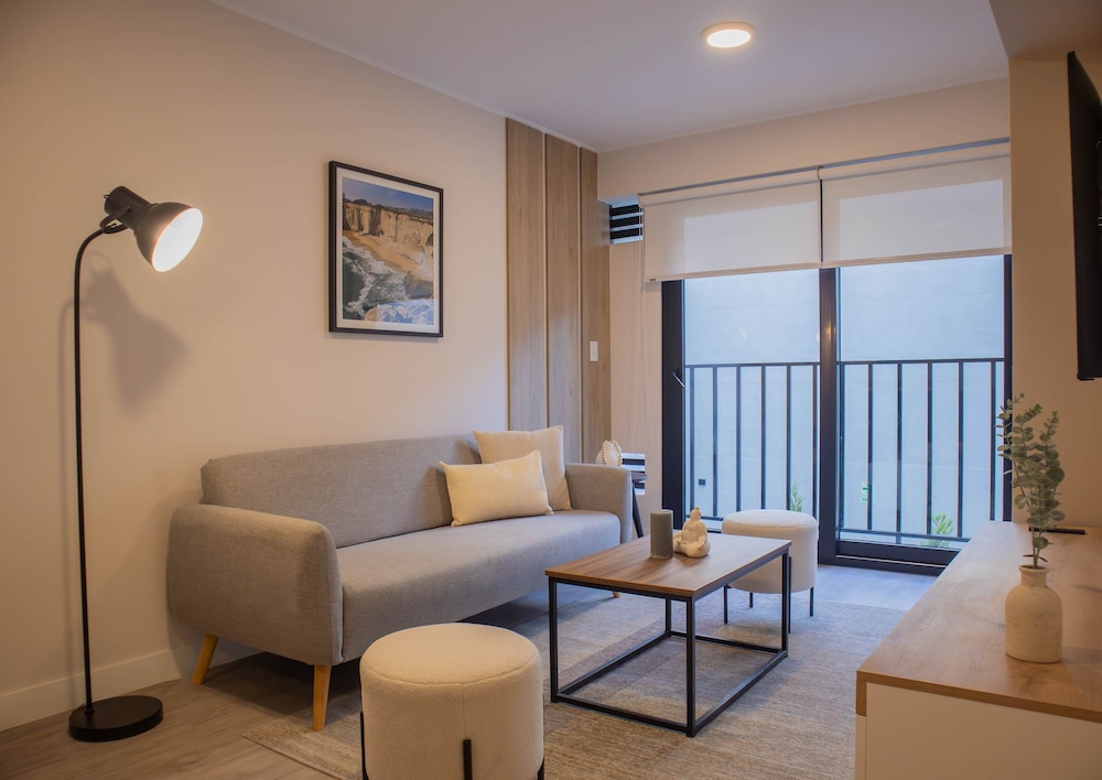 w Stunning 1BR w Terrace in Miraflores