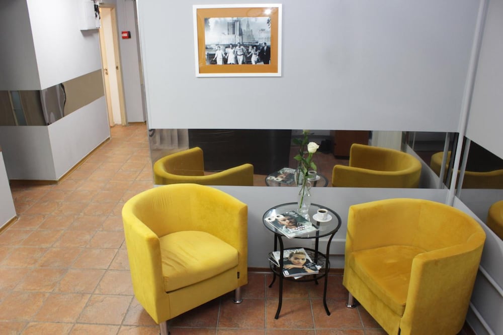 Cheers Hotel - Hostel