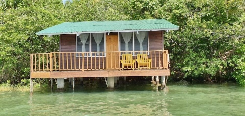 Hotel Catamaran - Property Image 3