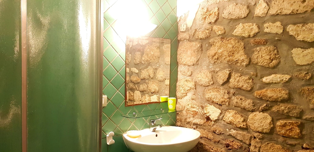 Tre Archi