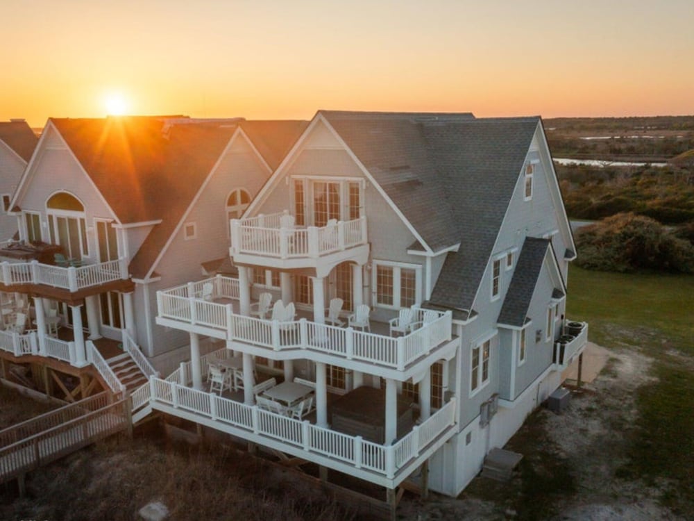 Ocean's Edge by Topsail Realty