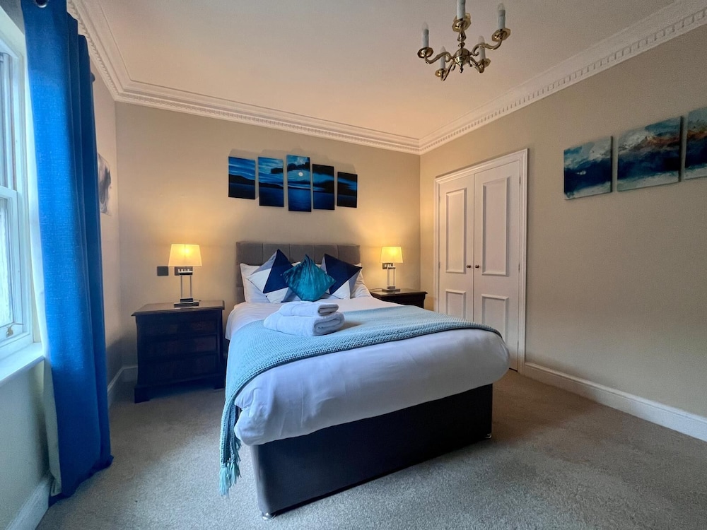 Guildford Vacations - Angel Hotel - Property Image 2