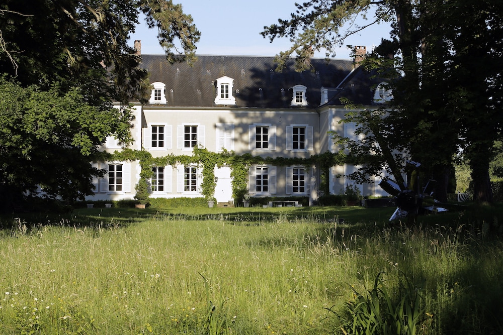 Château De La Resle - membre Design Hotels