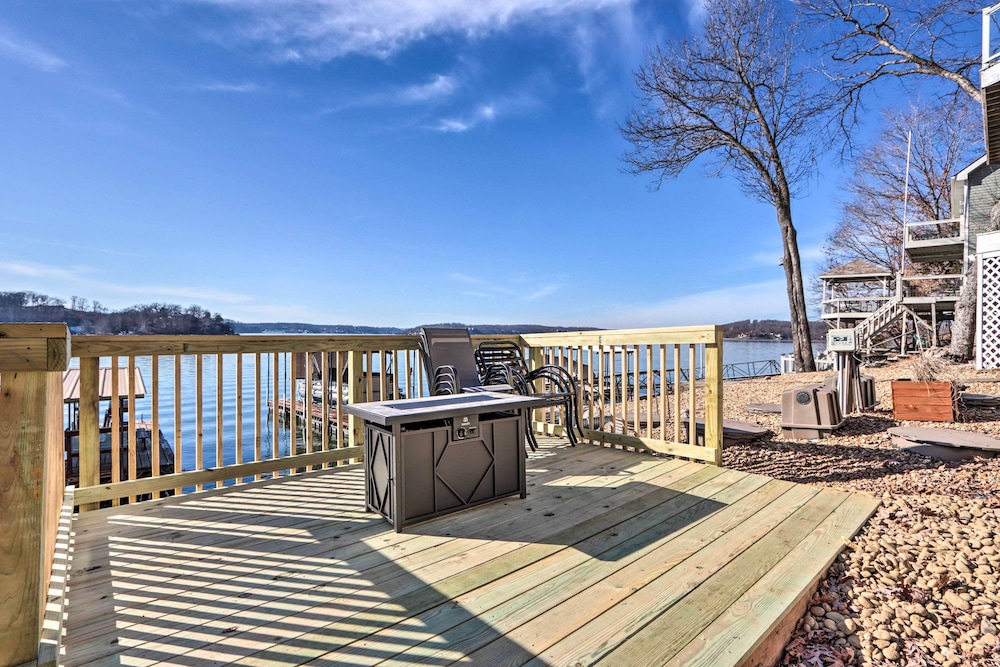 Lakefront Linn Creek Home: Family Friendly! view 5