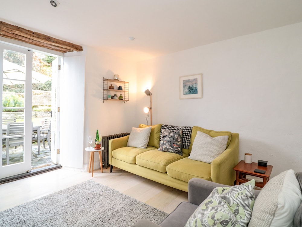 1 Jubilee Cottage