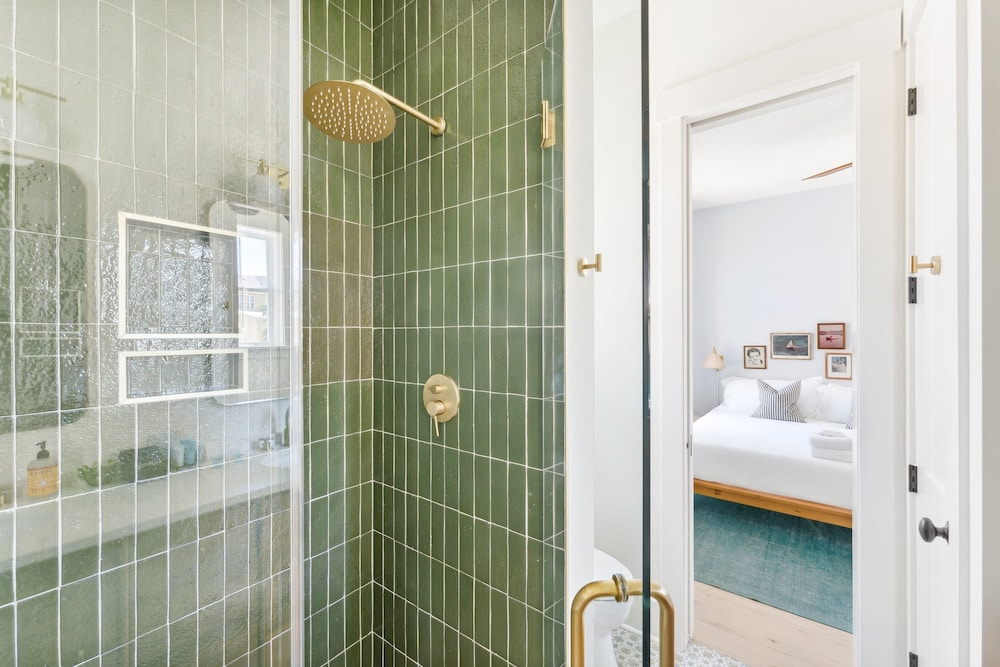 Windward House by Avantstay Walk to Beach Restaurants Saltwater Pool