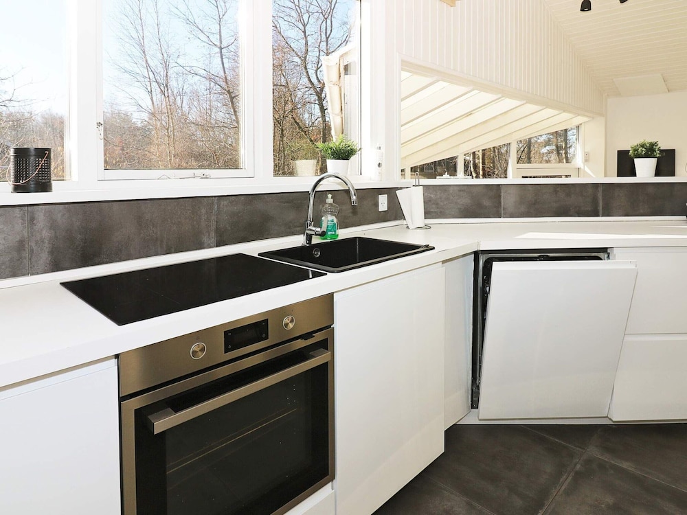 10 Person Holiday Home in Hadsund-by Traum