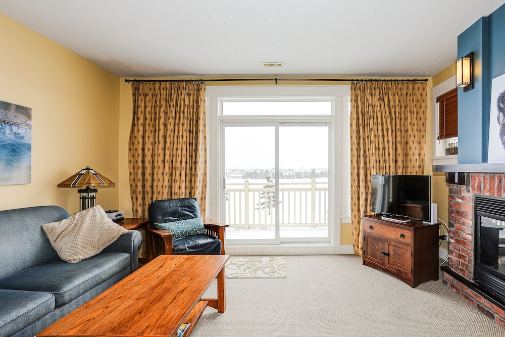 Rivergrass Condos