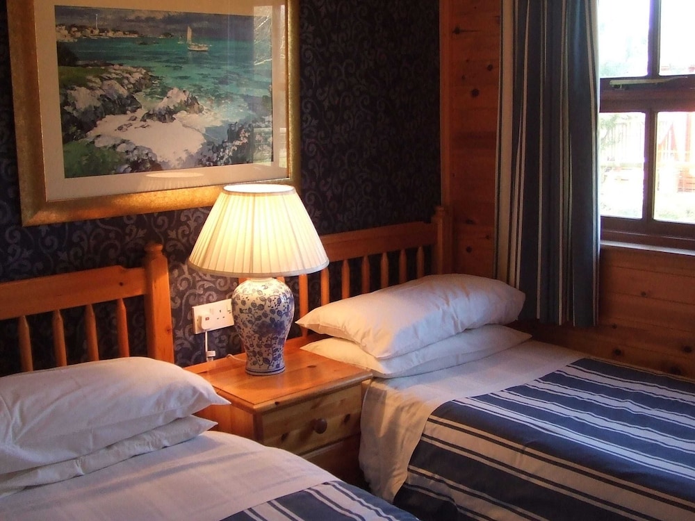 Cottage in Brookland Near Romney Marsh view 5