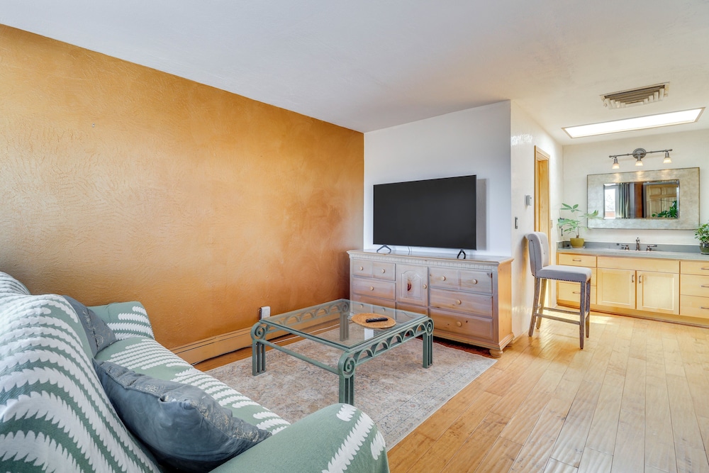 Spacious Mtn-view Gem in Corrales!