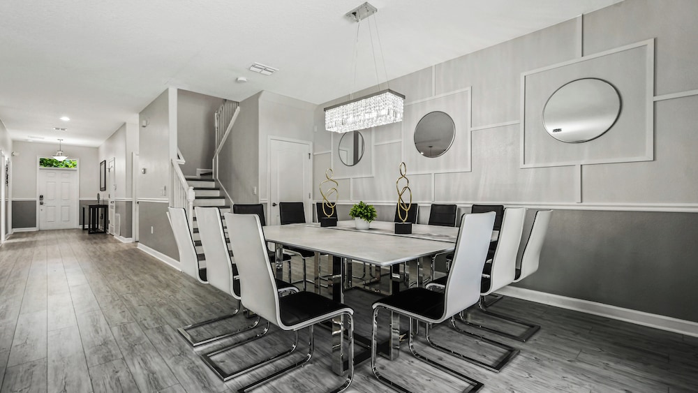 Huge Home With Game Room & Theater Near Disney 1429