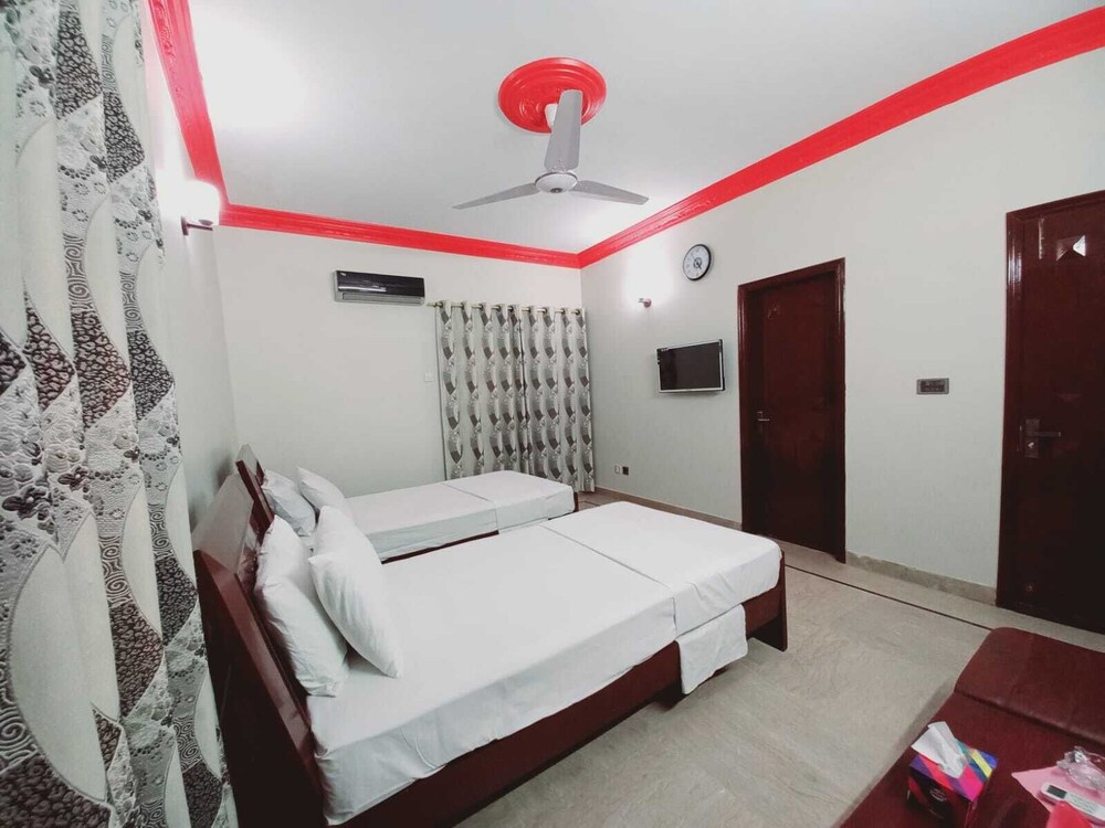 Gulshan Family Guest House