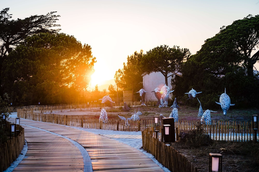 Le Hameau des Pesquiers Ecolodge, Curio Collection by Hilton, 写真 167