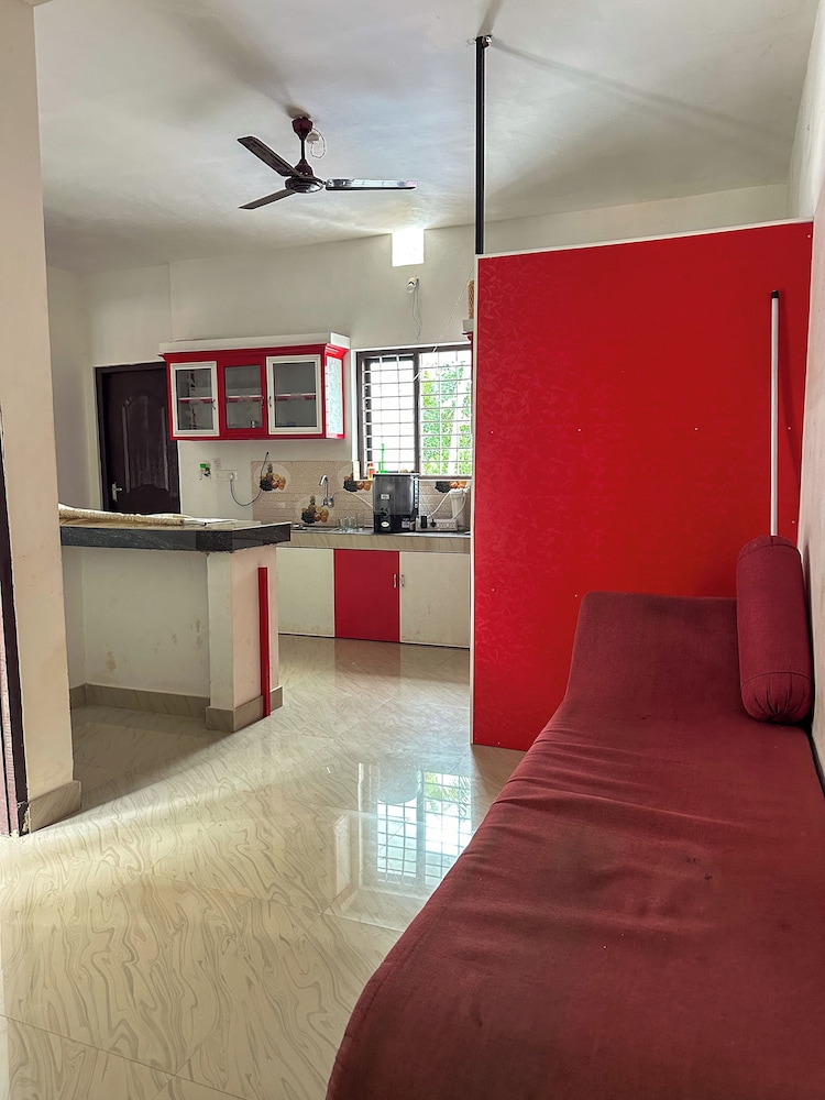 Molly's Hostel