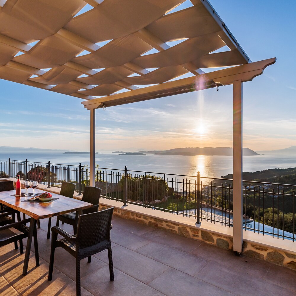 Rodon Luxury Villas Aura