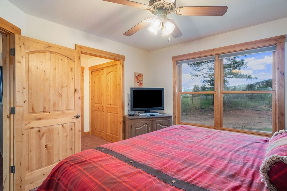 Solitude Condos - Estes Park CO