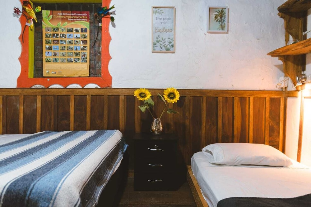 HOSTAL LA CASA DE LILI
