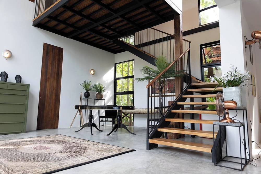 Kalamari Luxury Beach Front Villa