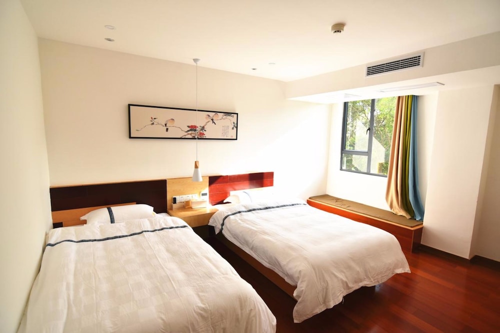 Ease Hostel
