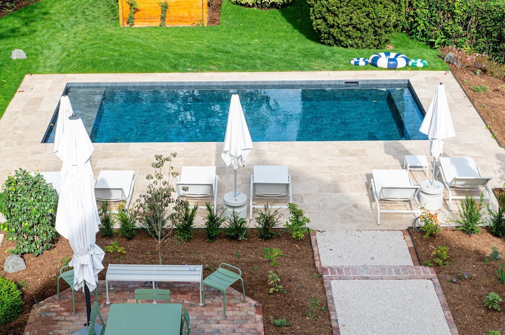 Villa des Reves Luxury in Villers Pool Jacuzzi Padel Court Close to Deauville