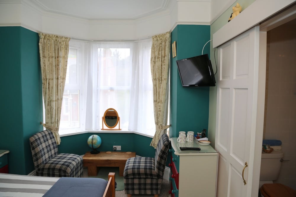 Acorns Guest House