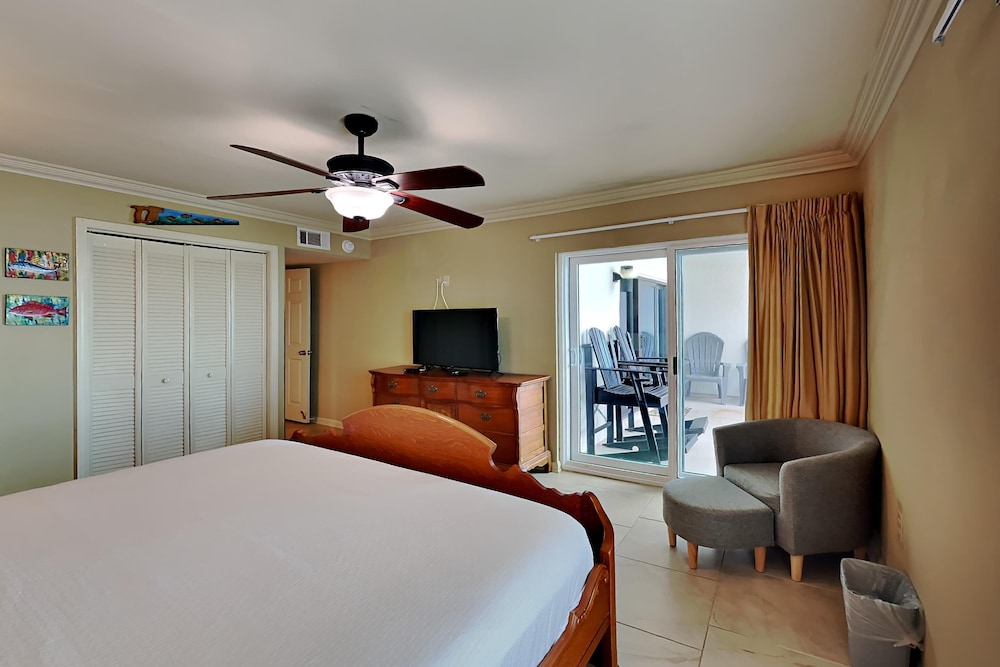 Emerald Isle Fort Walton Beach by Southern Vacation Rentals
