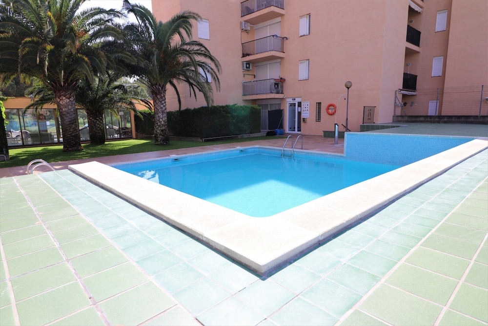 Apartment in Roses Near Sandy Beach