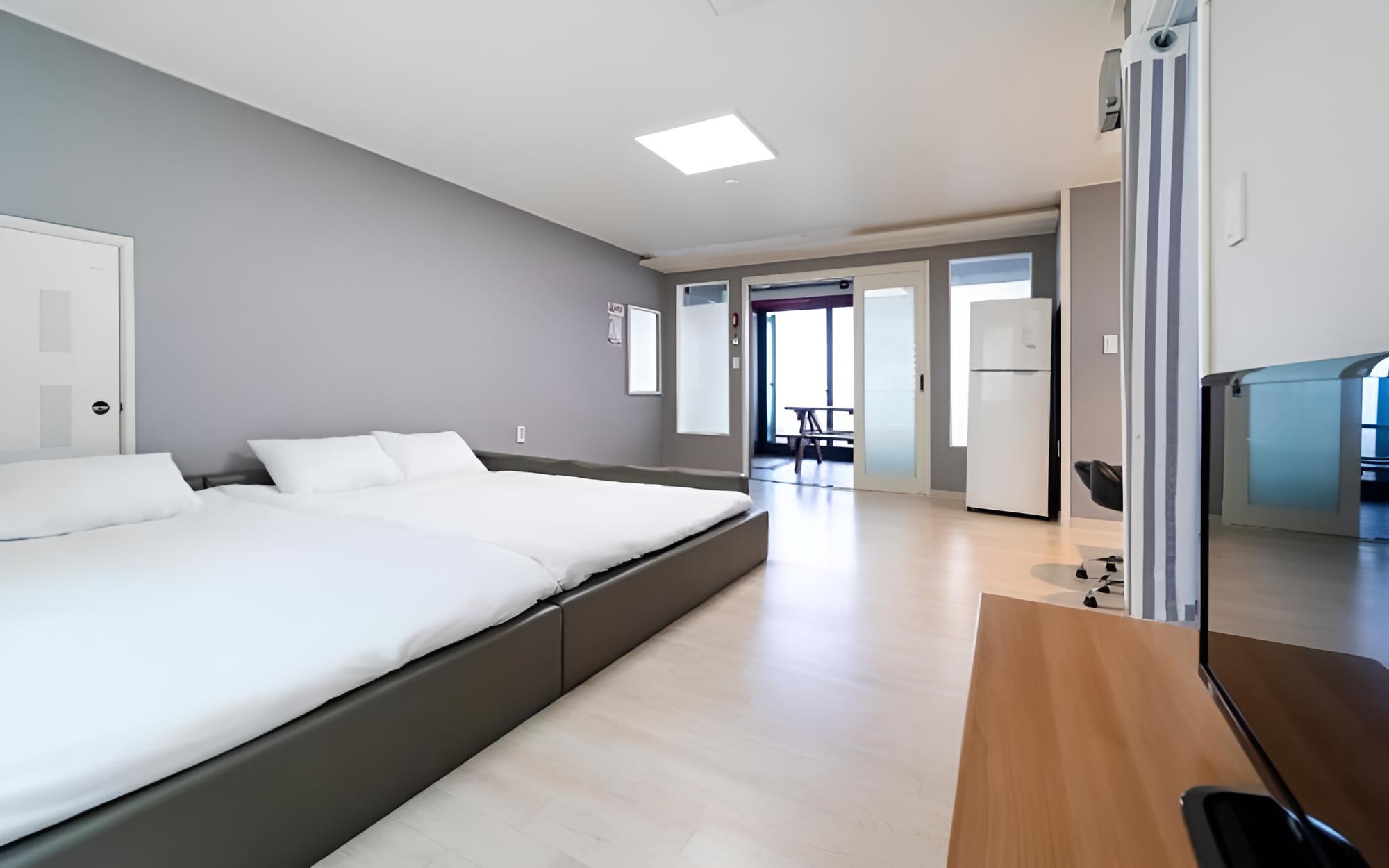 Geojedo Aquarius Dumo Spa Pension view 2
