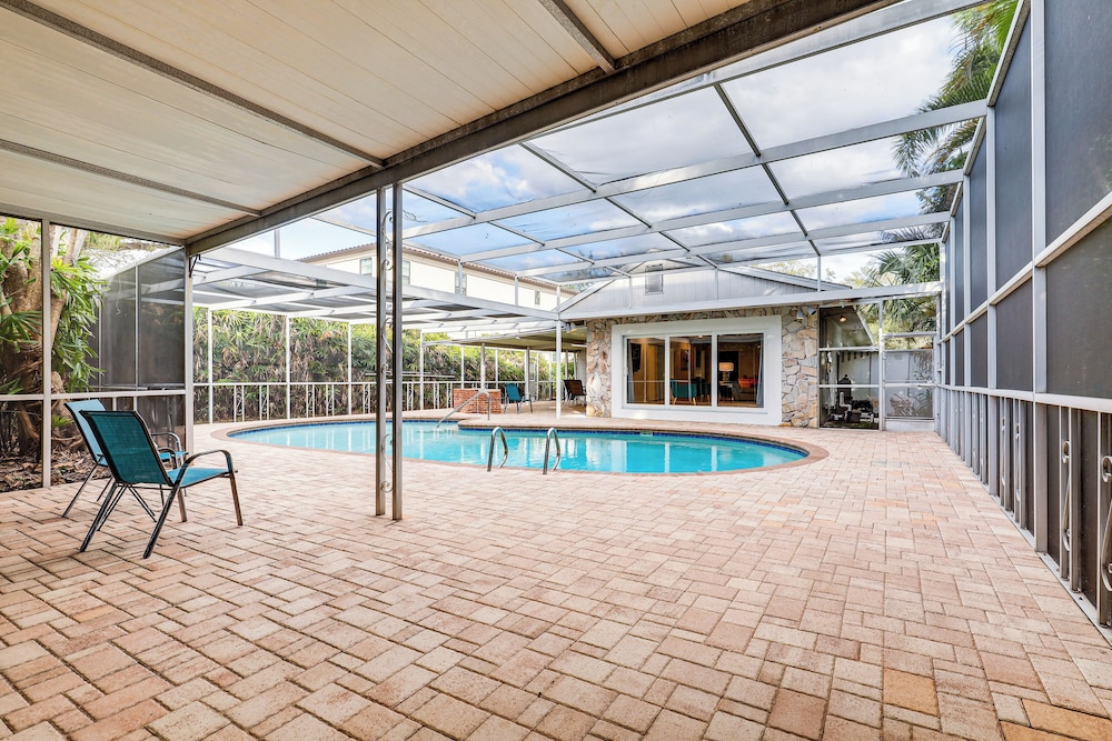 Davis Island Home w/ Lanai: 3 Mi to Downtown Tampa