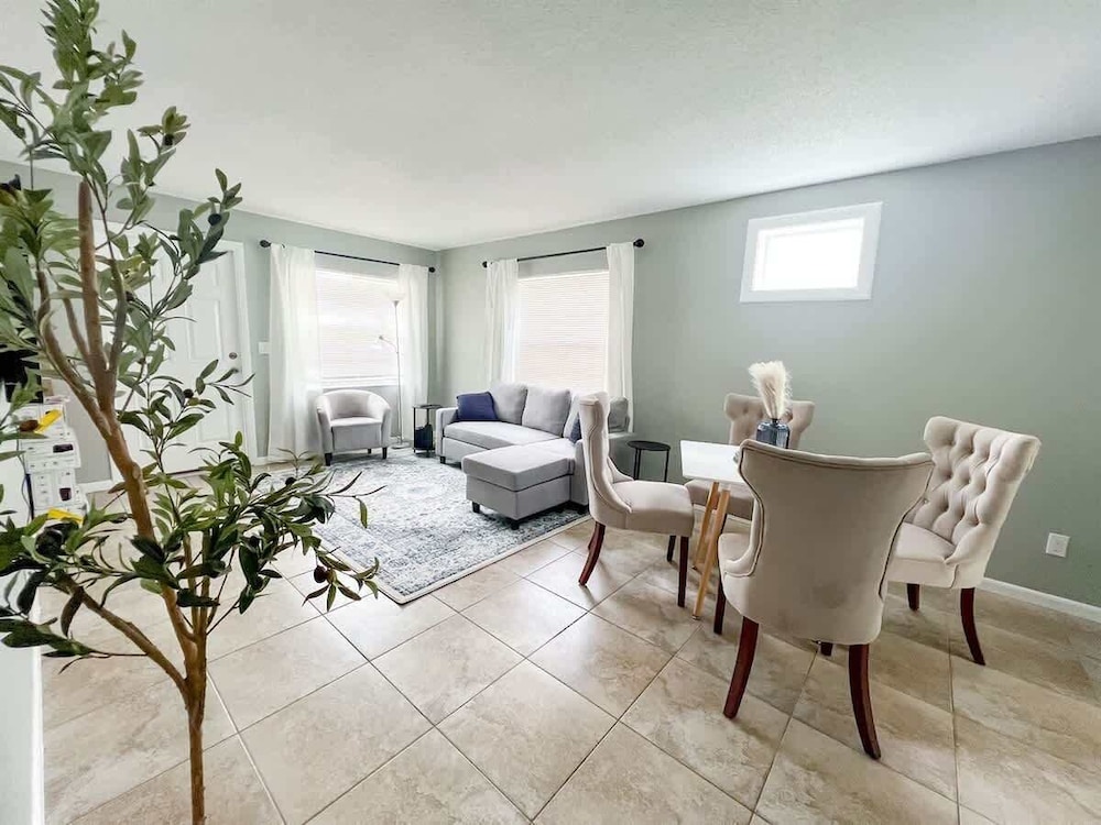 Cozy 2 Bedroom Home, Dade City! #2