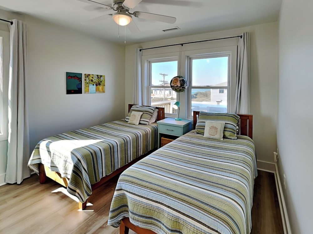 Walking on Sunshine by Topsail Realty