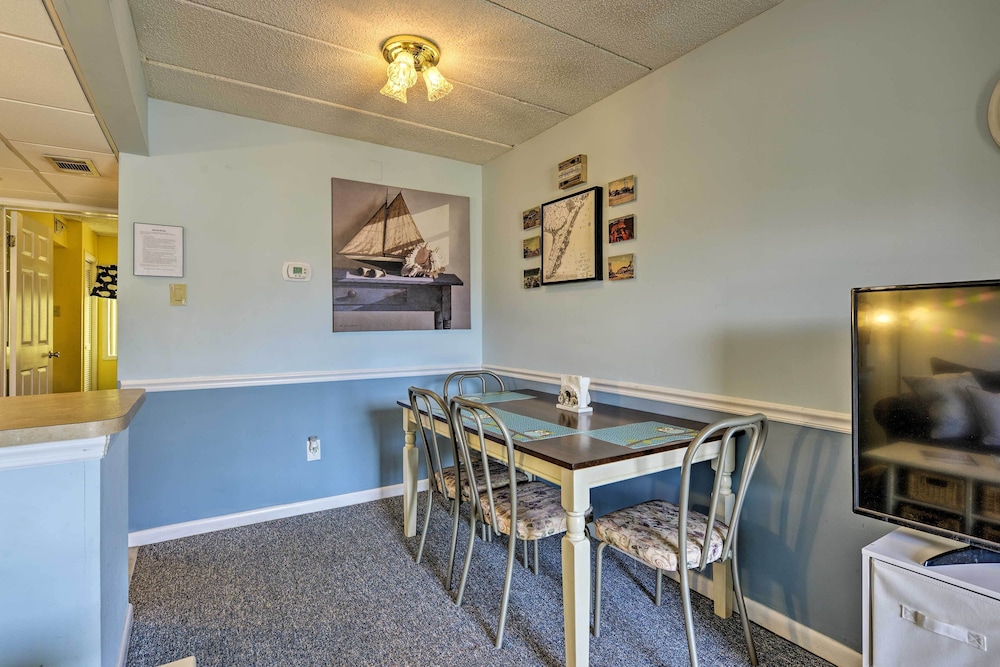 Coastal Condo w/ Pool, 1 Block to Wildwood Beach! view 5