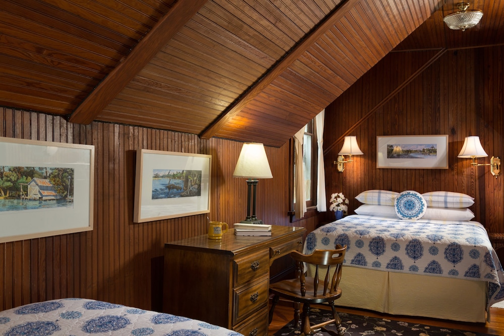 Magnolia Springs B&B