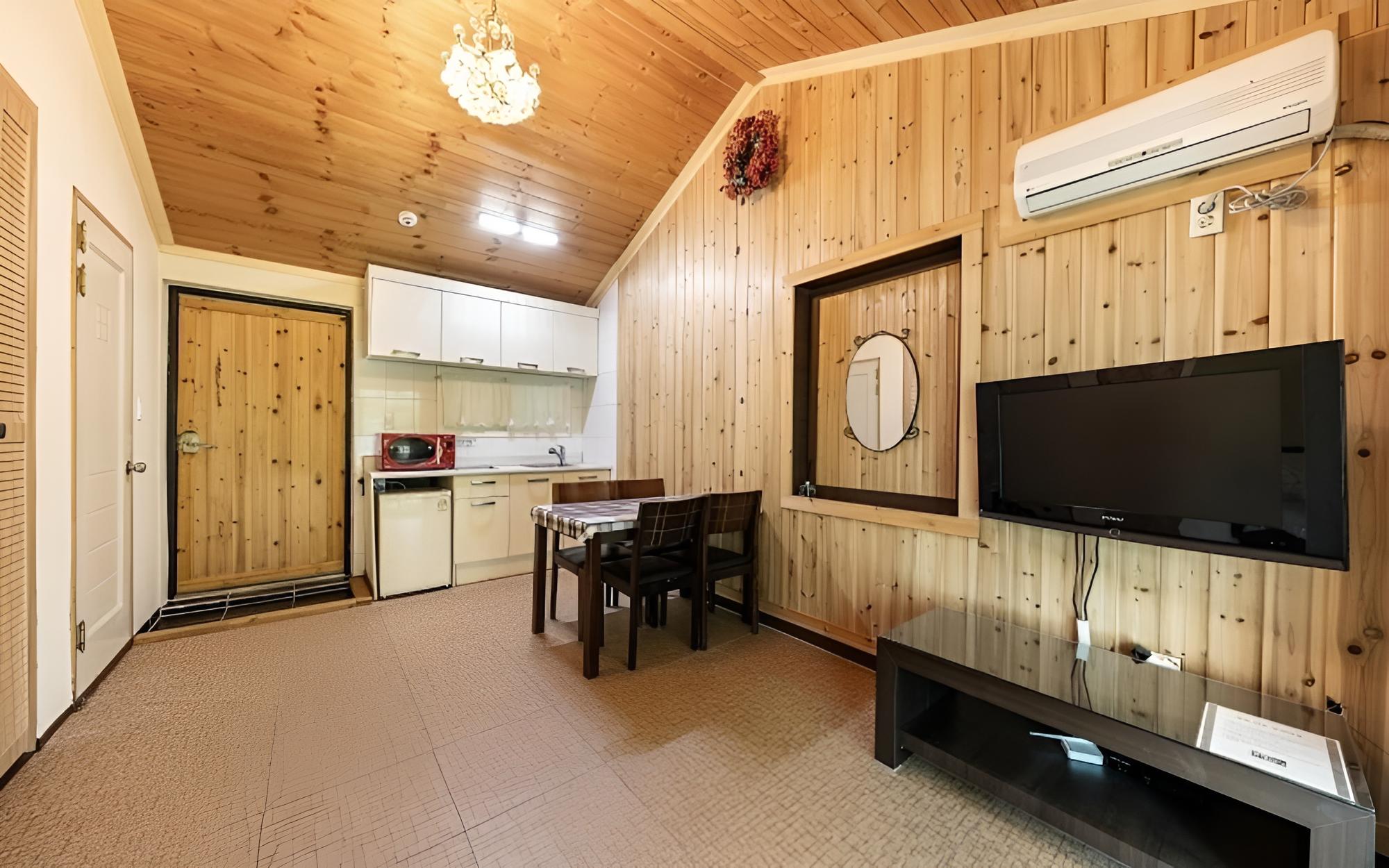 Yangpyeong Happy Story Pension view 4