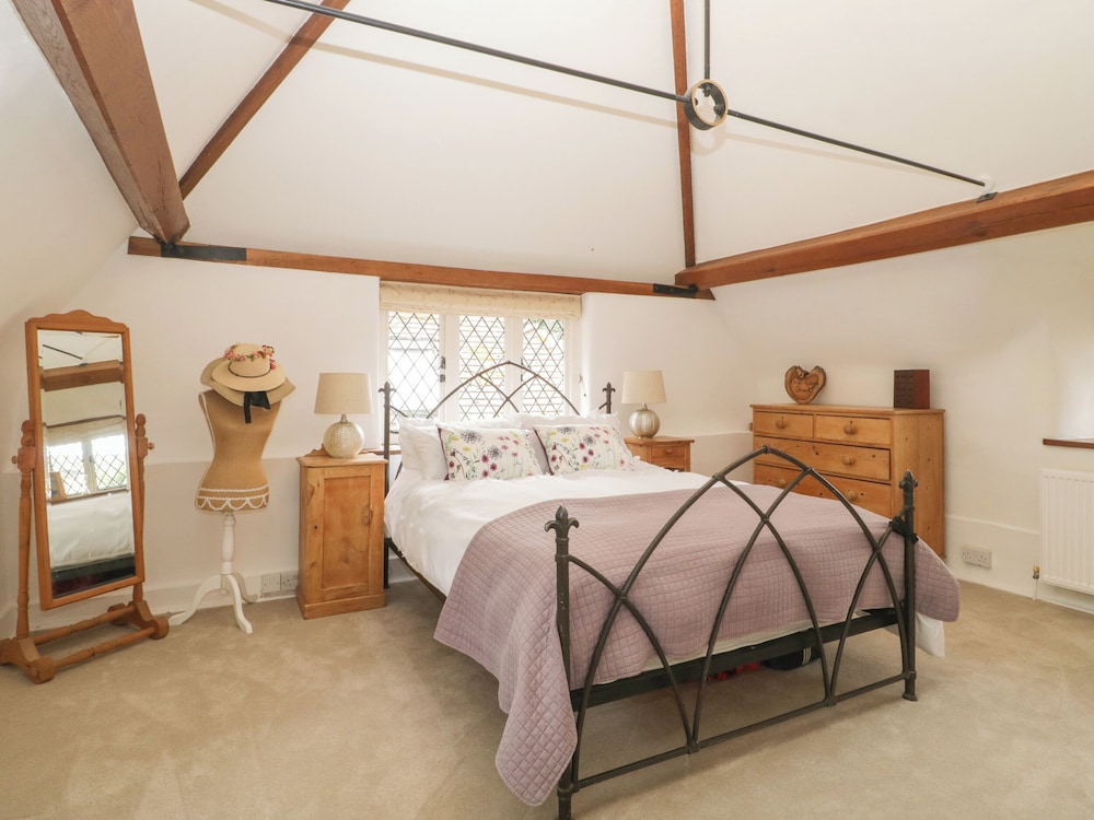 Under Acre Cottage